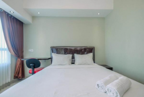 Pool View Studio Apartment @ Springlake Summarecon Bekasi By Travelio